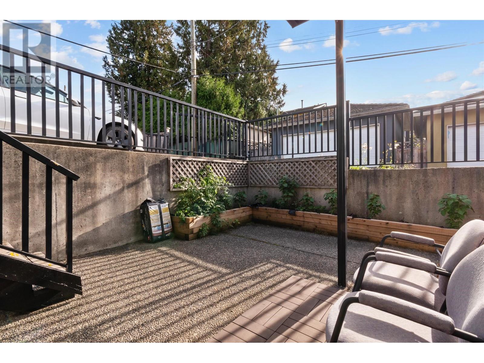8222 19th Avenue, Burnaby, British Columbia  V3N 1G6 - Photo 37 - R2999537