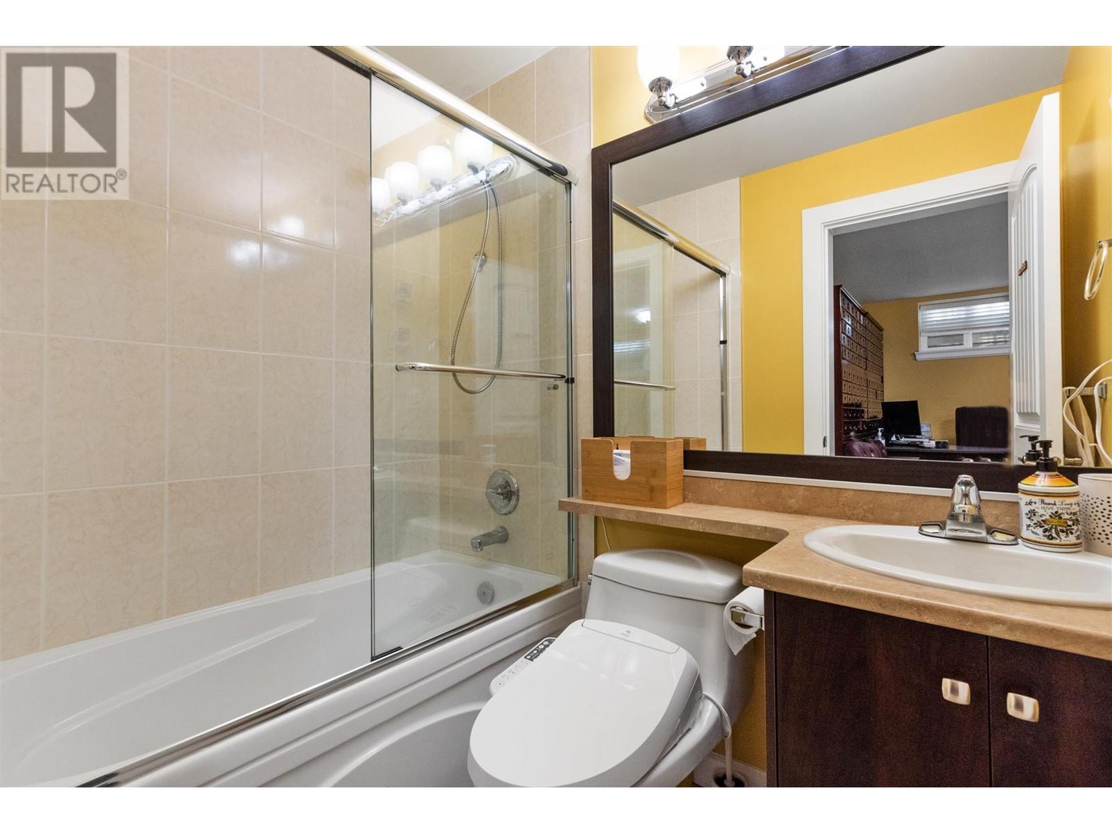 8222 19th Avenue, Burnaby, British Columbia  V3N 1G6 - Photo 33 - R2999537