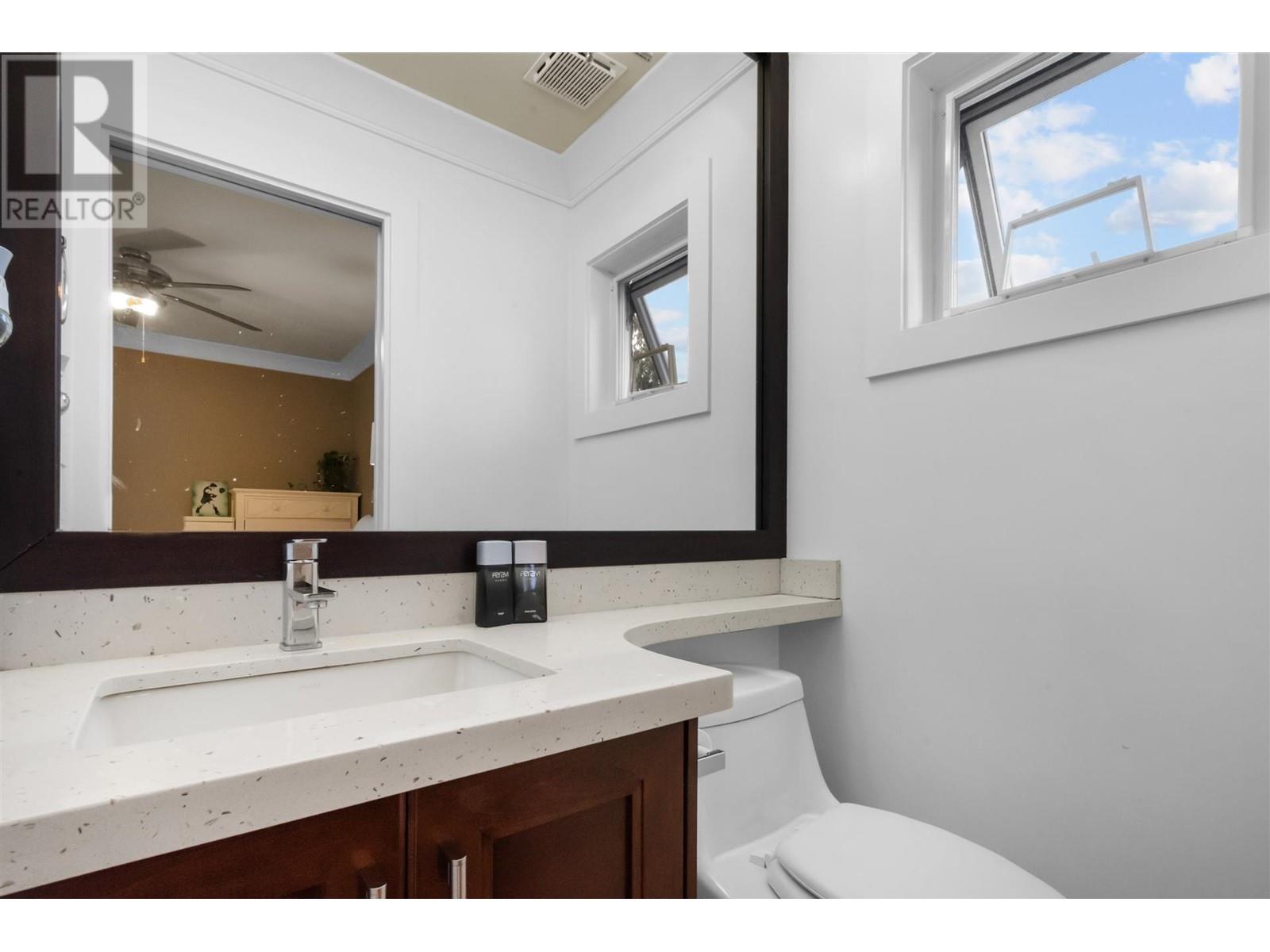 8222 19th Avenue, Burnaby, British Columbia  V3N 1G6 - Photo 22 - R2999537
