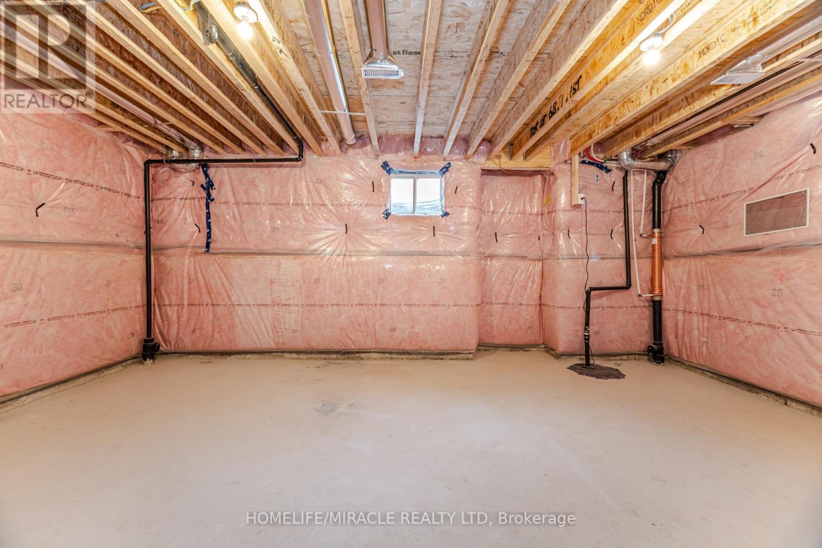 1323 Temperance Crescent, Milton (Bw Bowes), Ontario  L9E 2E4 - Photo 36 - W12135708