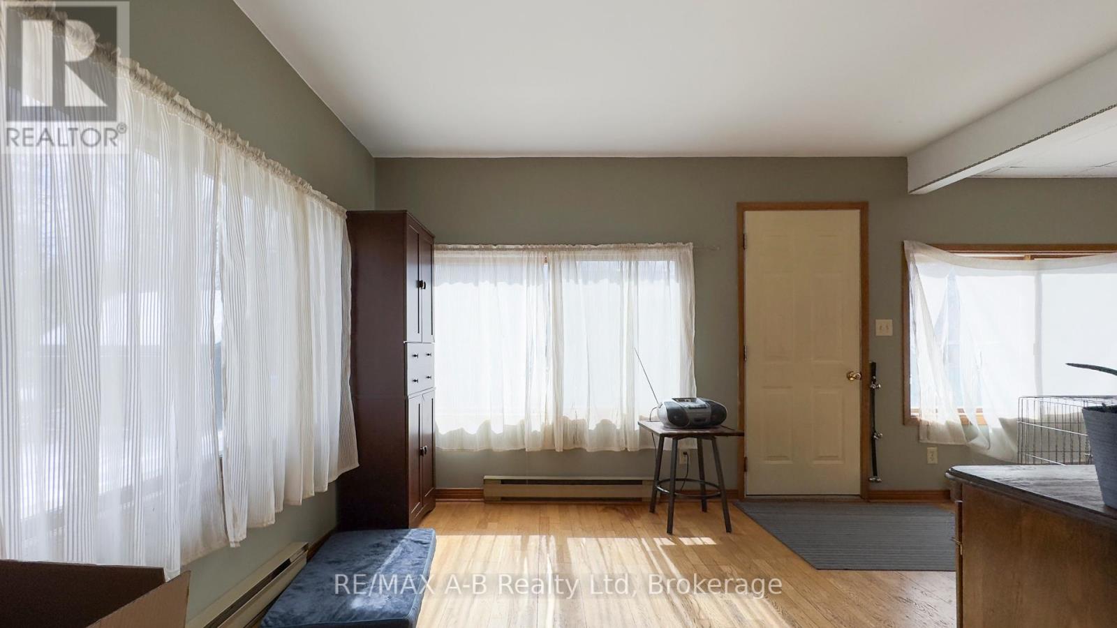 130 Quebec Street, West Perth, Ontario  N0K 1N0 - Photo 6 - X12044878