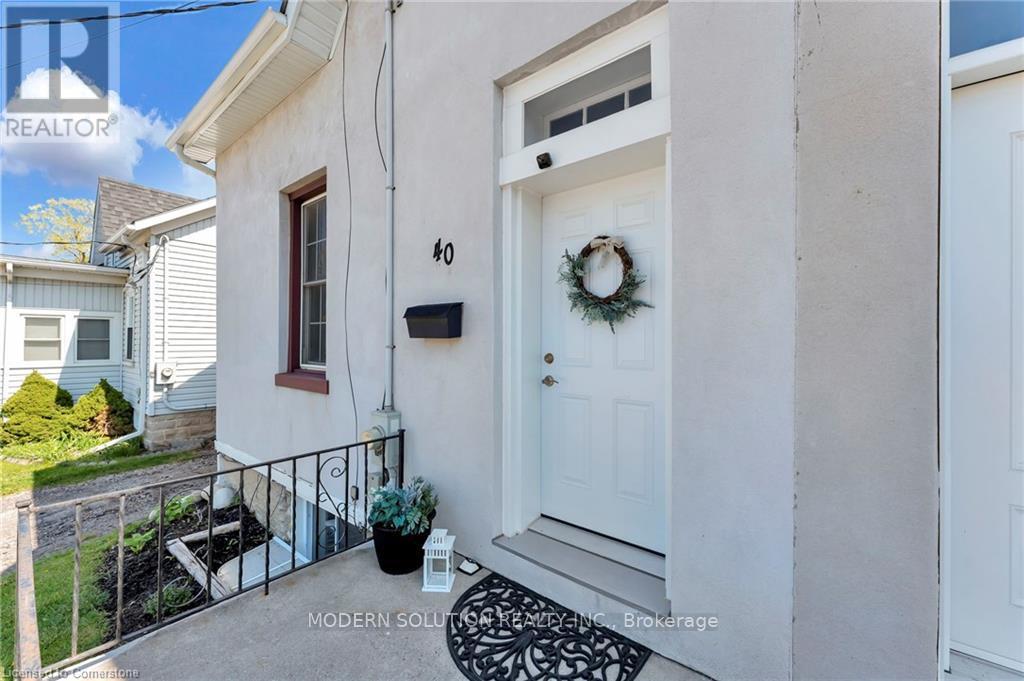 Property at 40 WALNUT LANE image 3