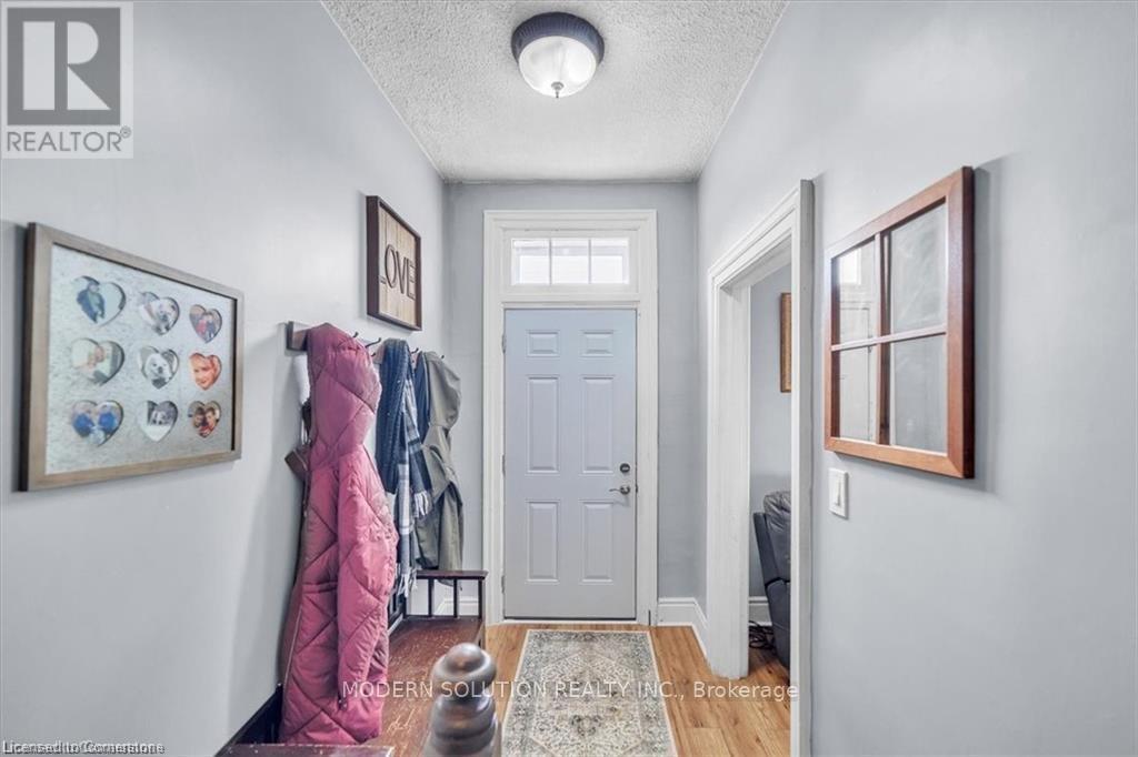 Property at 40 WALNUT LANE image 4