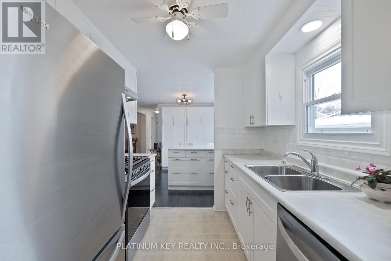 477 Richard Crescent, Strathroy-Caradoc, Ontario  N7G 3P4 - Photo 12 - X11921875