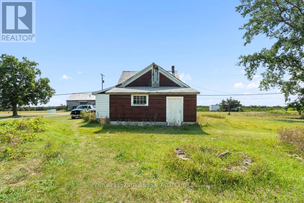 1677 County 8 Road, Prince Edward County, Ontario  K0K 2T0 - Photo 5 - X12135758