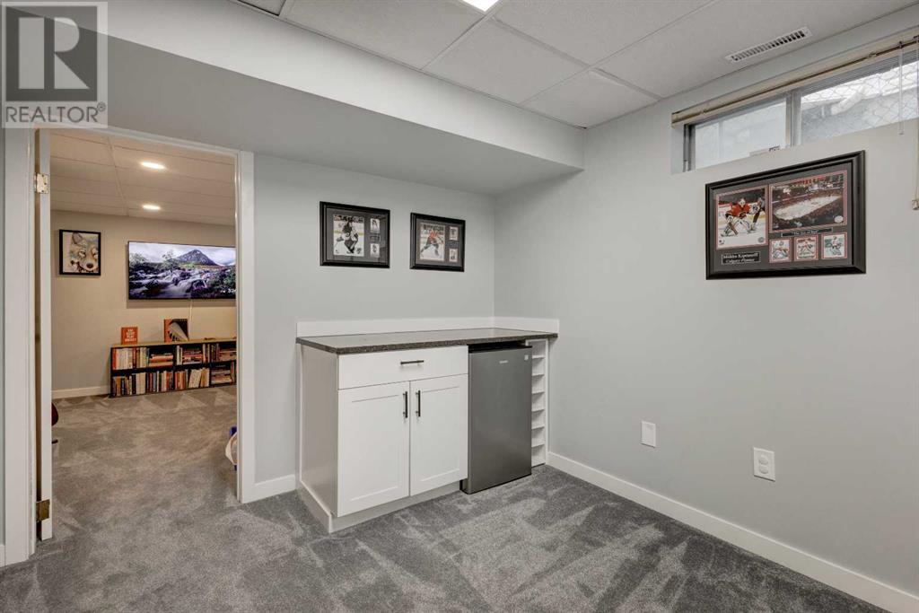 387 Silvergrove Drive Nw, Calgary, Alberta  T3B 4T2 - Photo 28 - A2214501