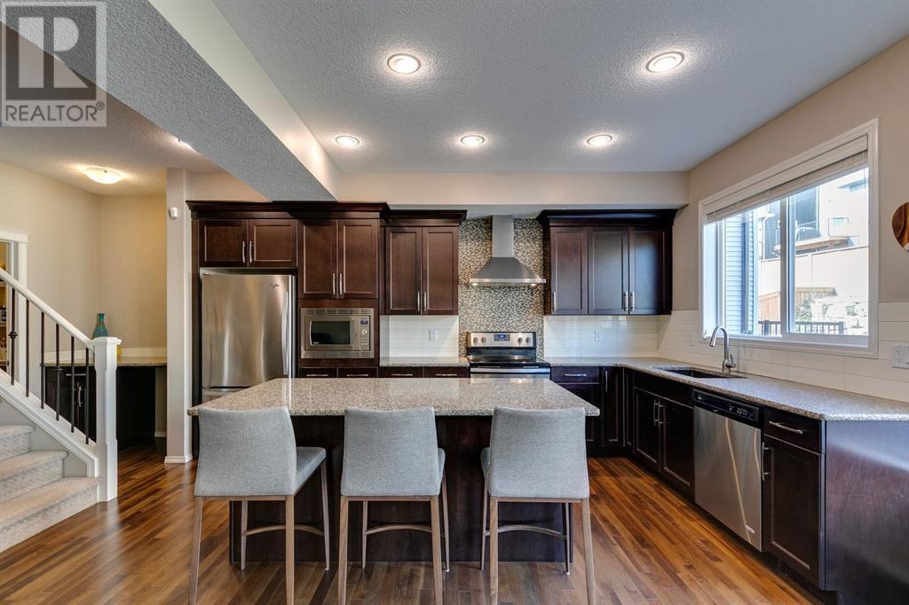 325 Nolancrest Circle Nw, Calgary, Alberta  T3R 0T8 - Photo 6 - A2217932
