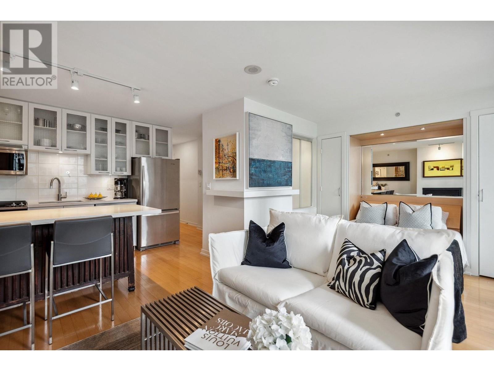 703 969 Richards Street, Vancouver, British Columbia  V6B 1A8 - Photo 10 - R3000638