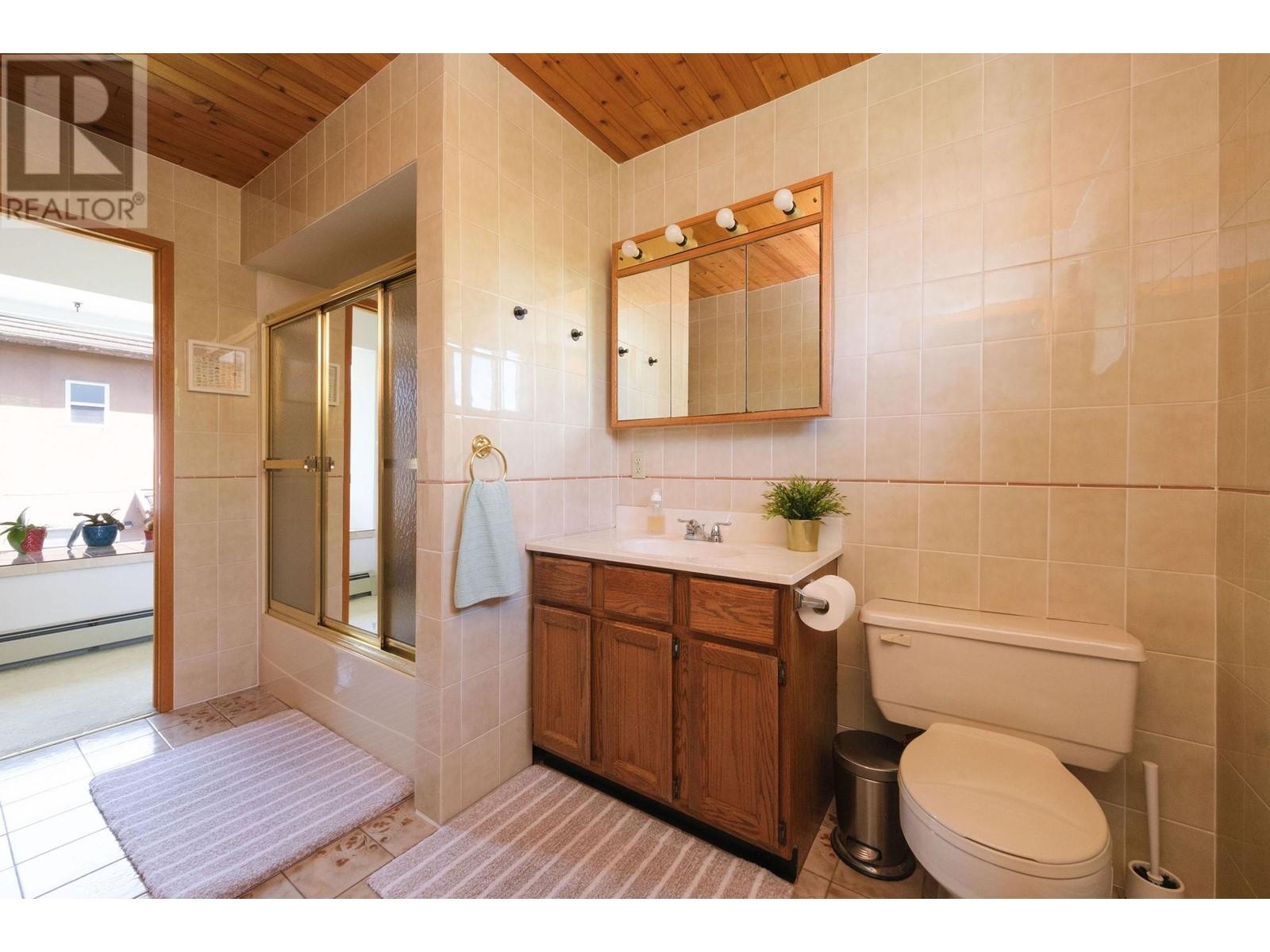 8481 13th Avenue, Burnaby, British Columbia  V3N 2H1 - Photo 25 - R3000654