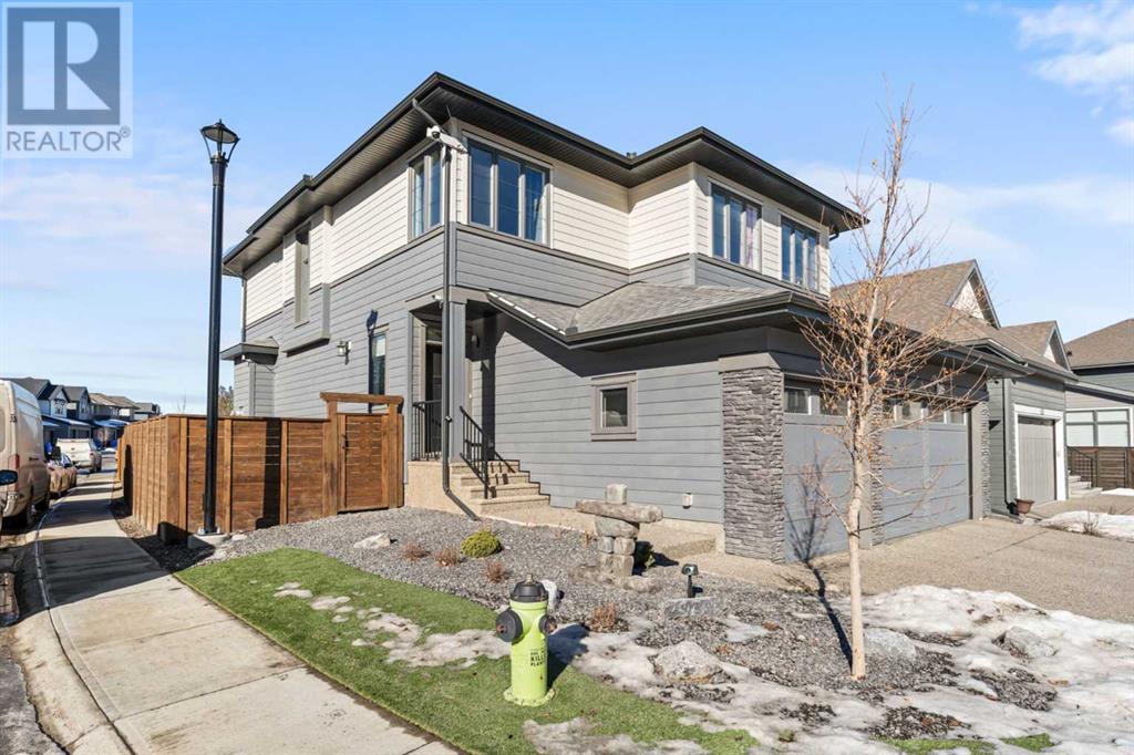 804 Shawnee Terrace Sw, Calgary, Alberta  T2Y 0P6 - Photo 2 - A2196909