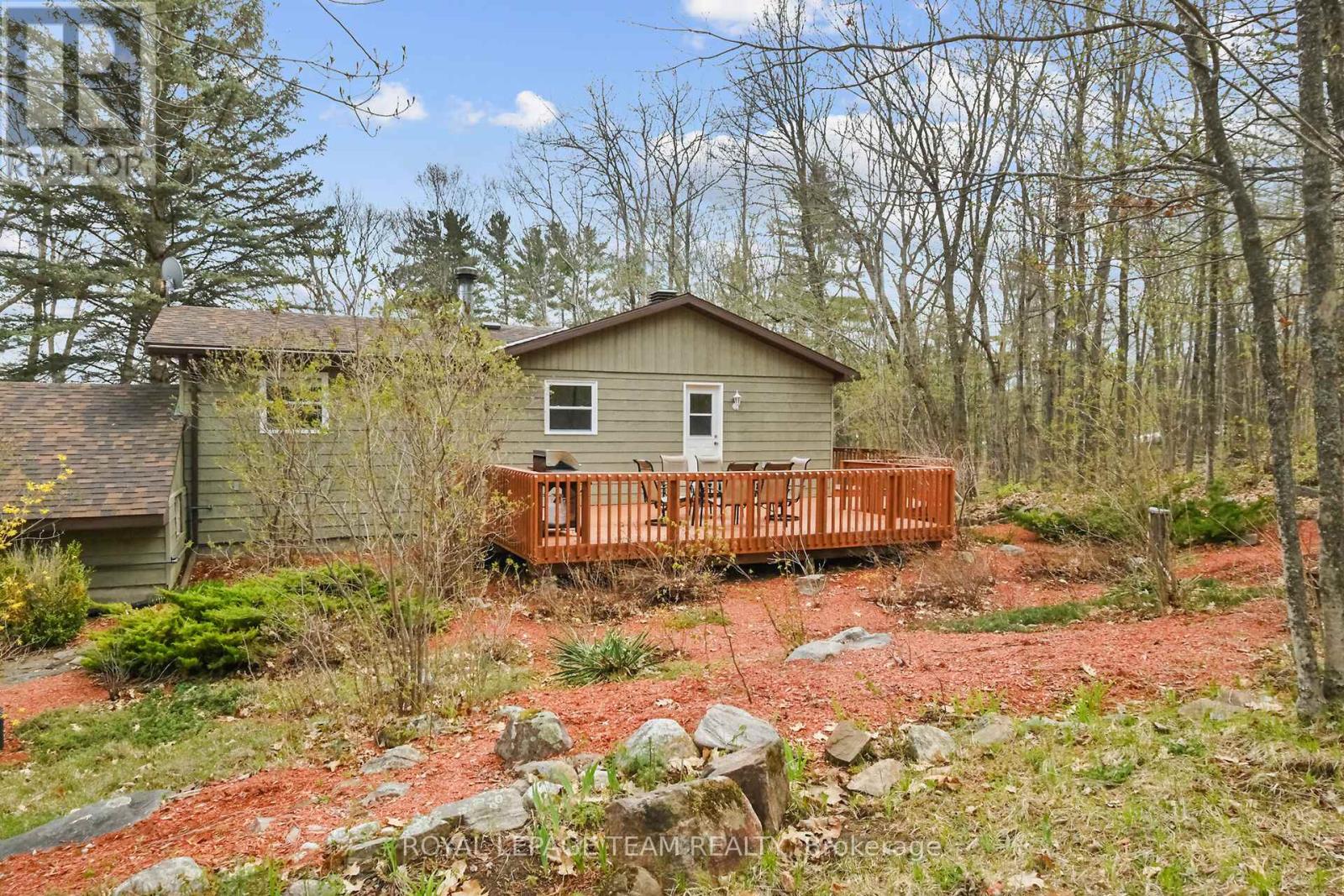 371 Kennedy Road, Greater Madawaska, Ontario  K0J 1H0 - Photo 37 - X12135748