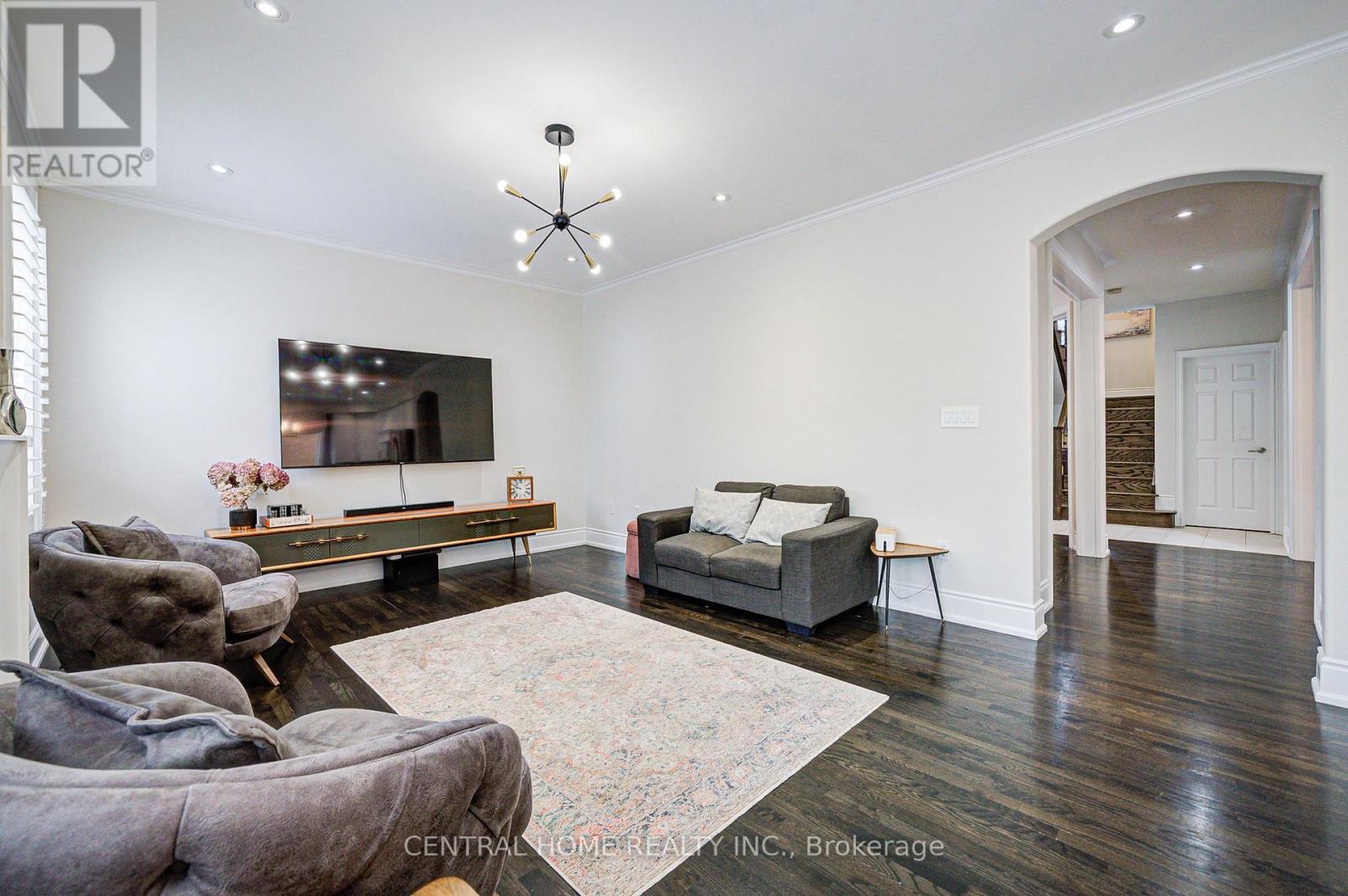116 Wood Rim Drive, Richmond Hill, Ontario  L4E 4N8 - Photo 10 - N12121543