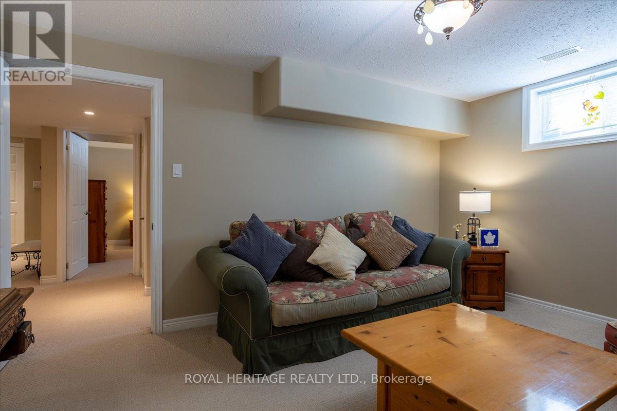 162 Riverside Drive, Kawartha Lakes, Ontario  K0M 1A0 - Photo 25 - X12015164