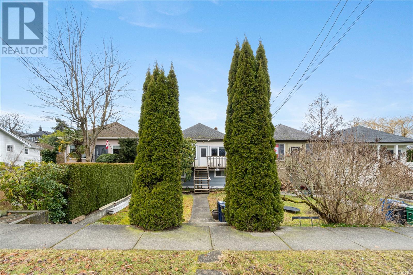 Property at 217 Machleary St image 1