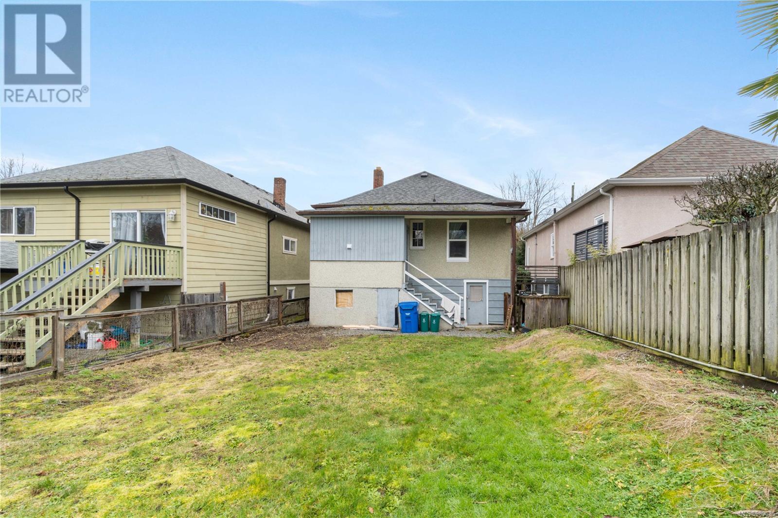 Property at 217 Machleary St image 5