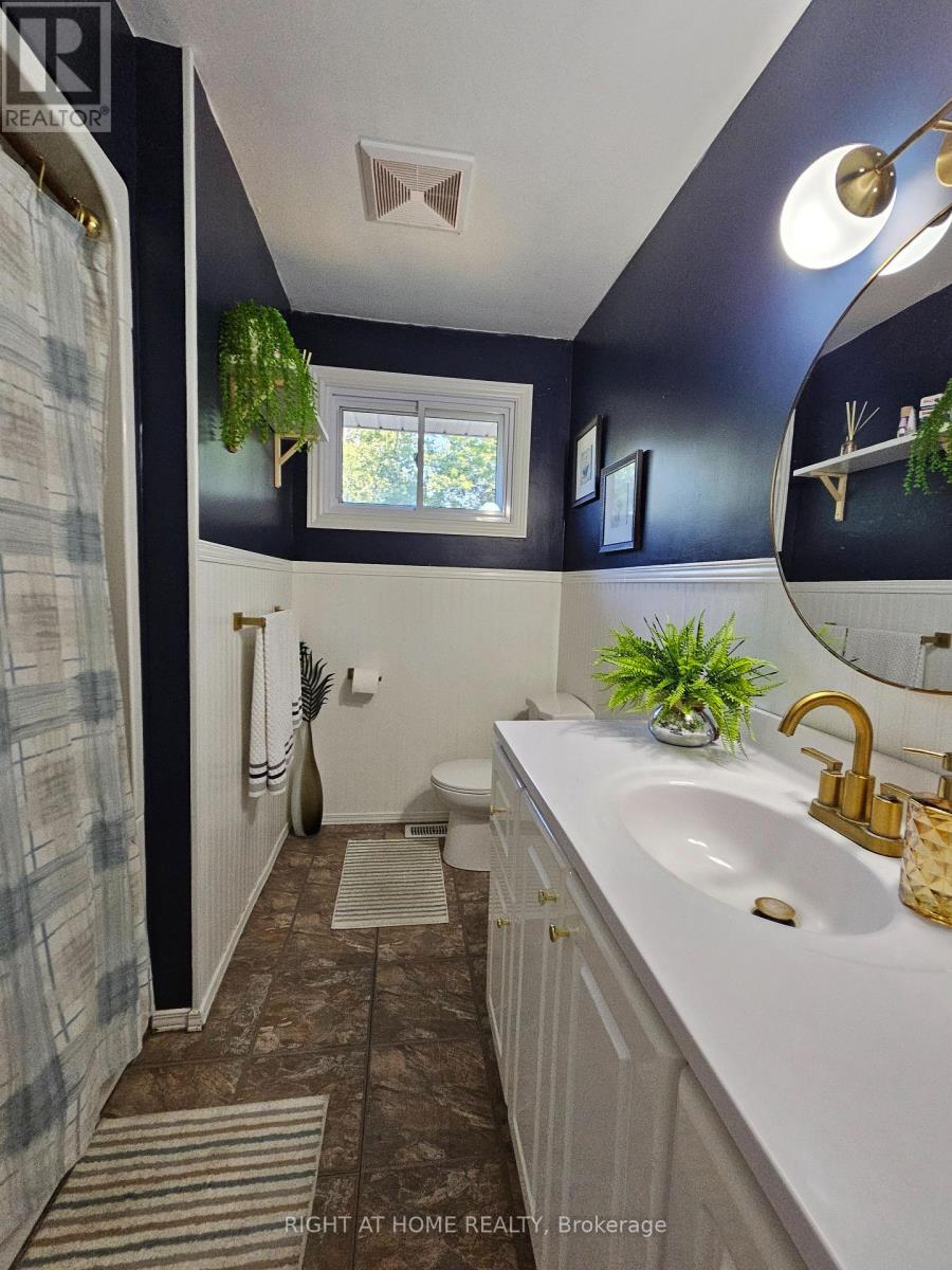 63 Cundles Road E, Barrie, Ontario  L4M 2Z6 - Photo 16 - S12135757