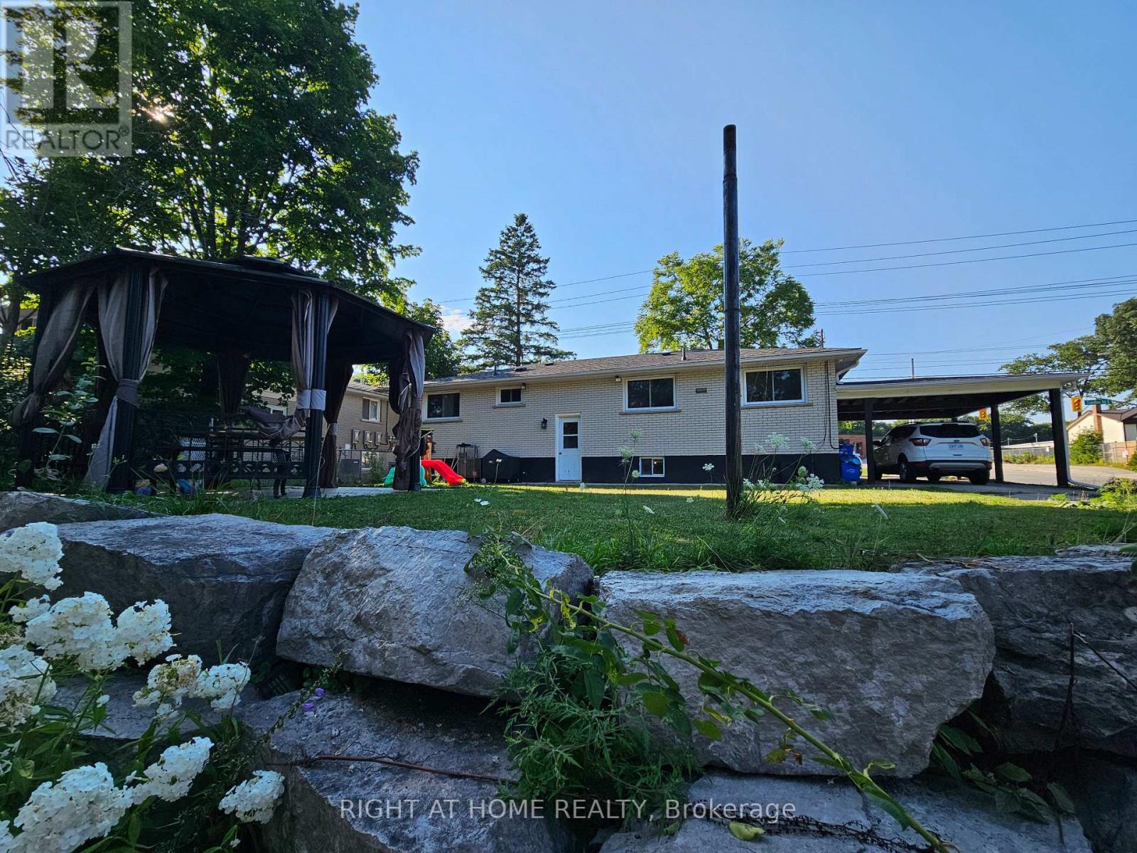 63 Cundles Road E, Barrie, Ontario  L4M 2Z6 - Photo 17 - S12135757