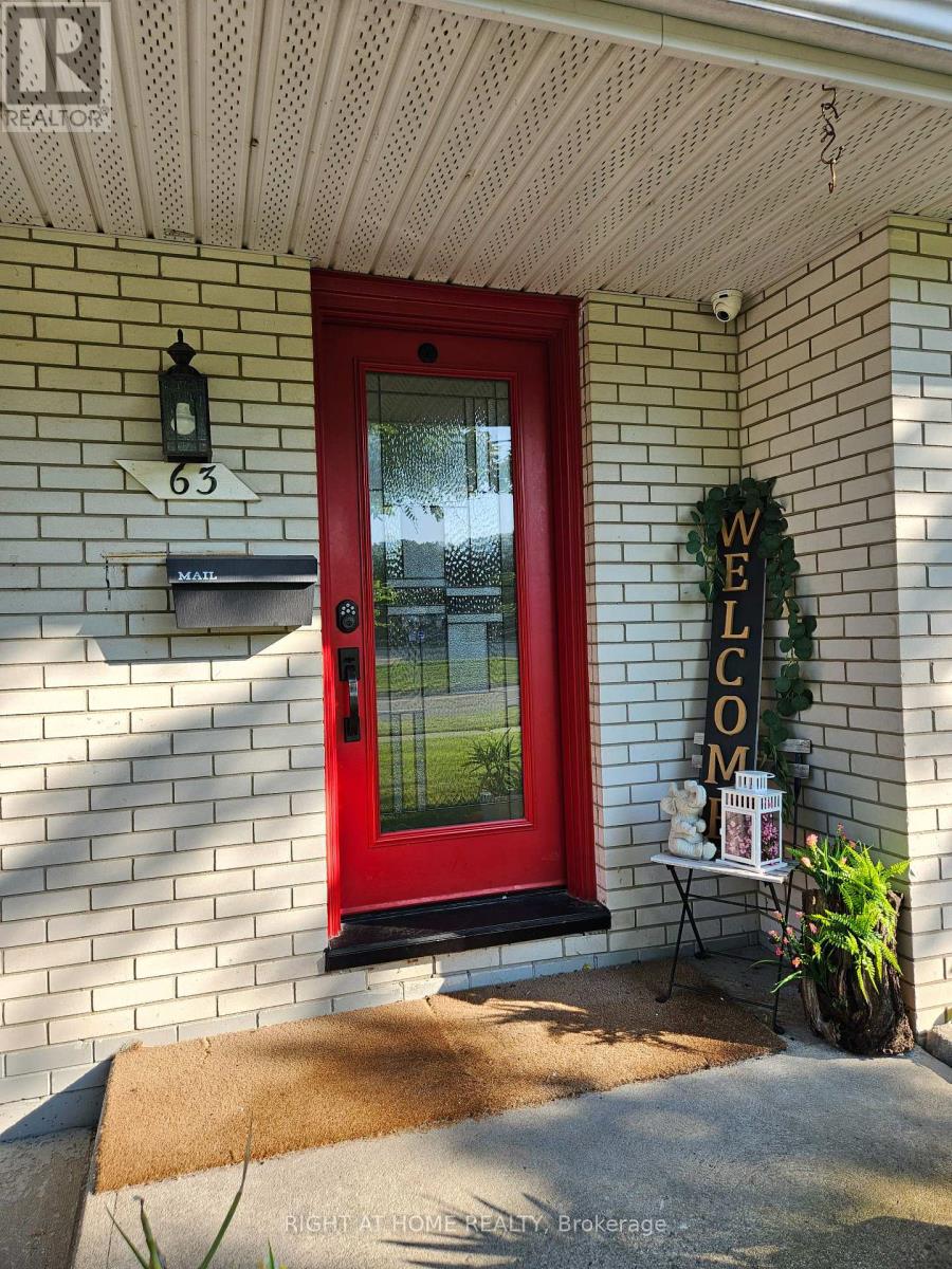 63 Cundles Road E, Barrie, Ontario  L4M 2Z6 - Photo 3 - S12135757