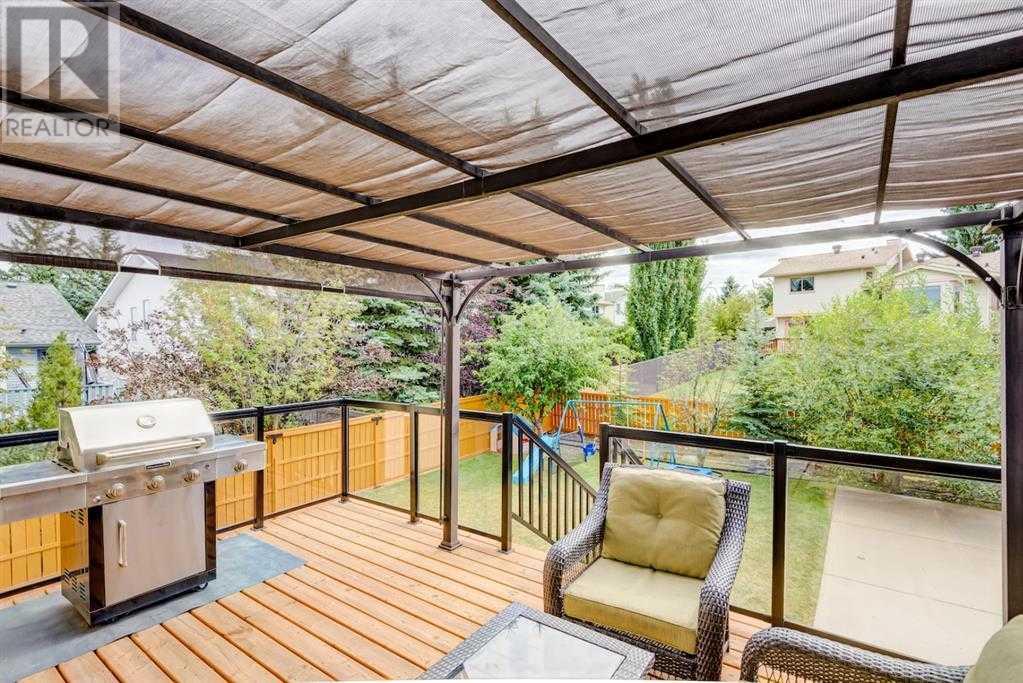 33 Sandringham Road Nw, Calgary, Alberta  T3K 3V4 - Photo 27 - A2212795