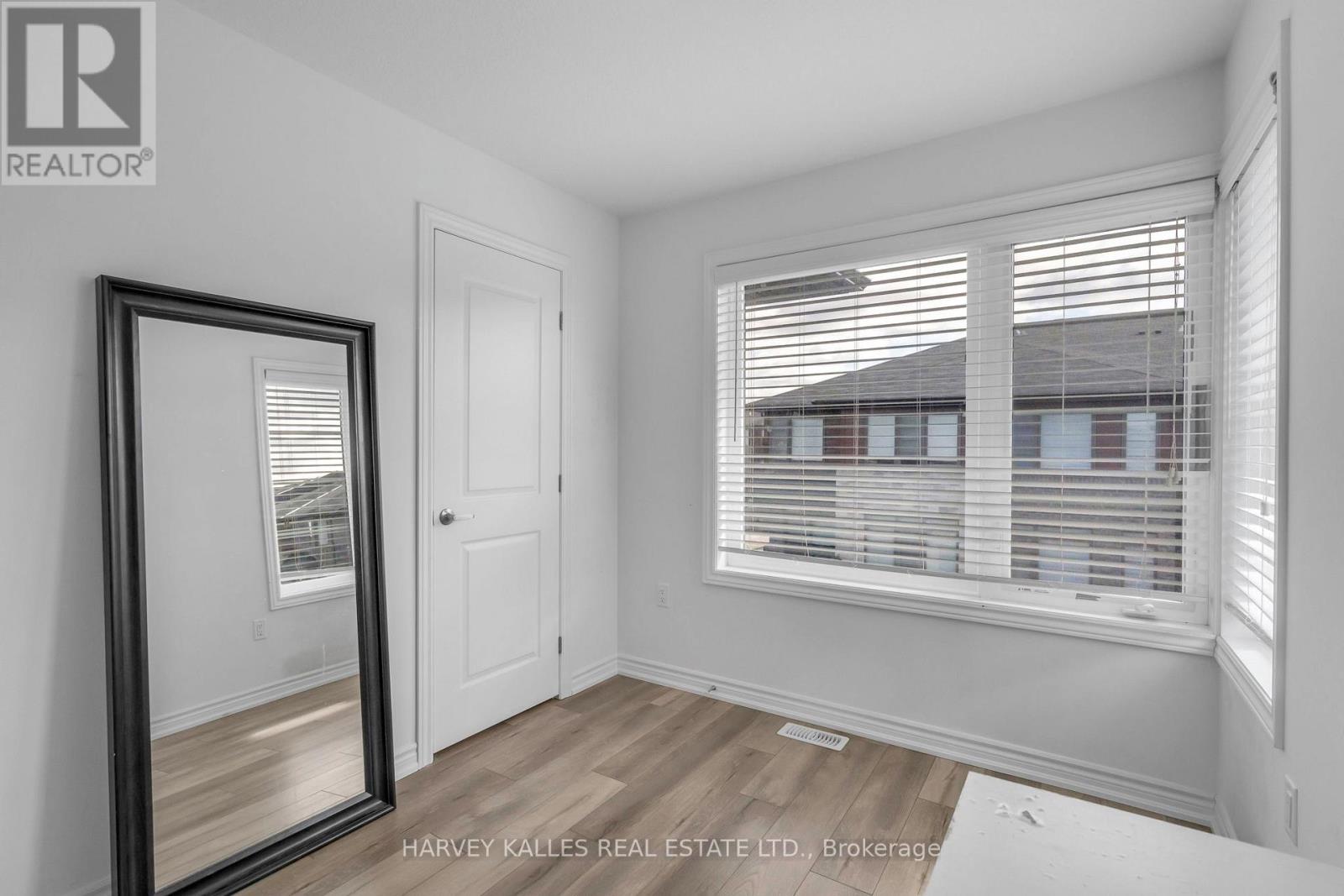 4 - 5000 Connor Drive, Lincoln, Ontario  L3J 0S2 - Photo 34 - X12080956