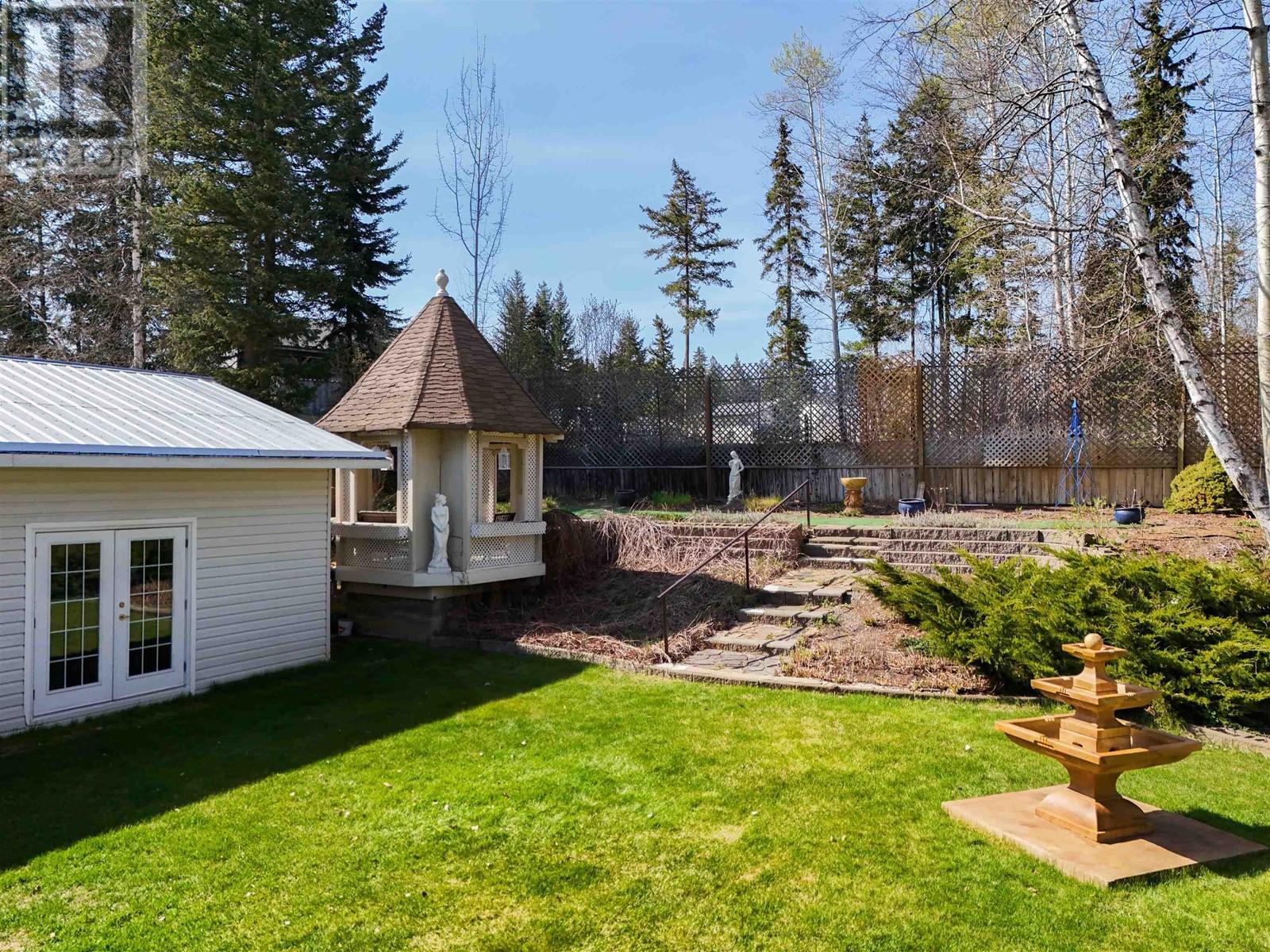 Property at 1750 BEACH CRESCENT image 3