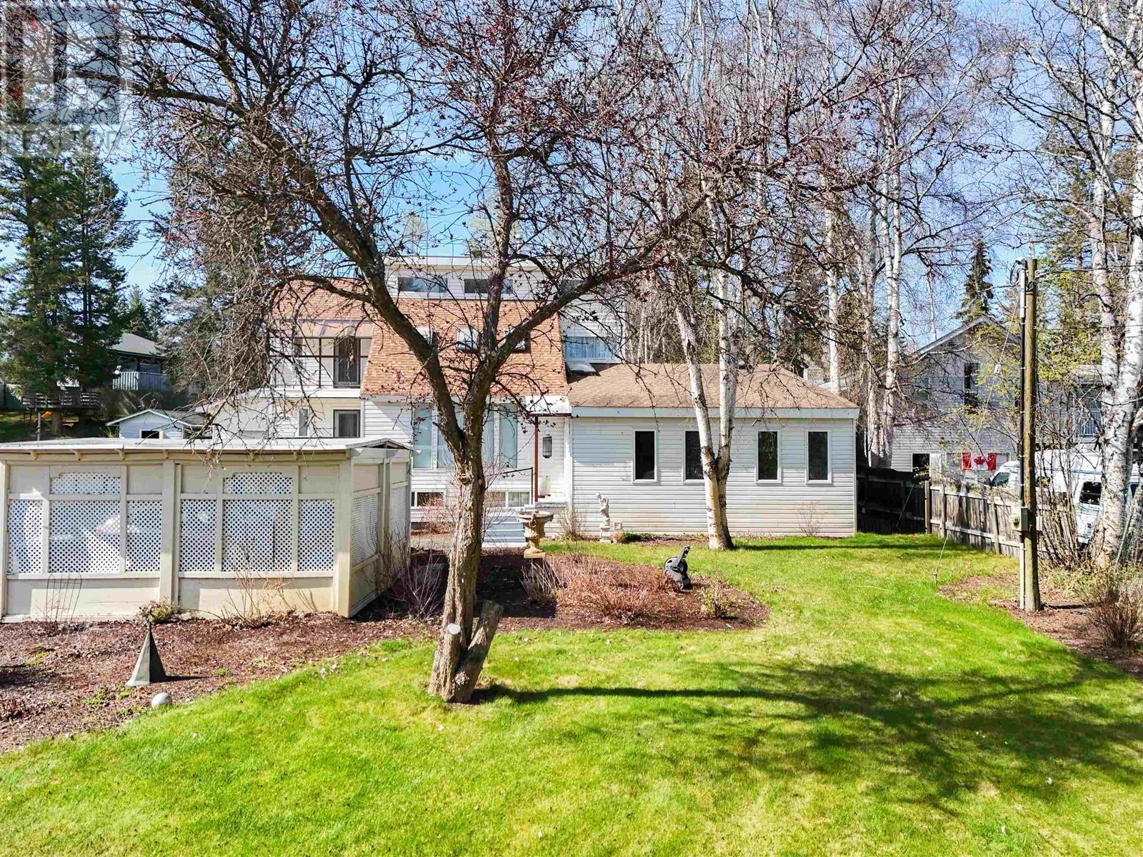 Property at 1750 BEACH CRESCENT image 2
