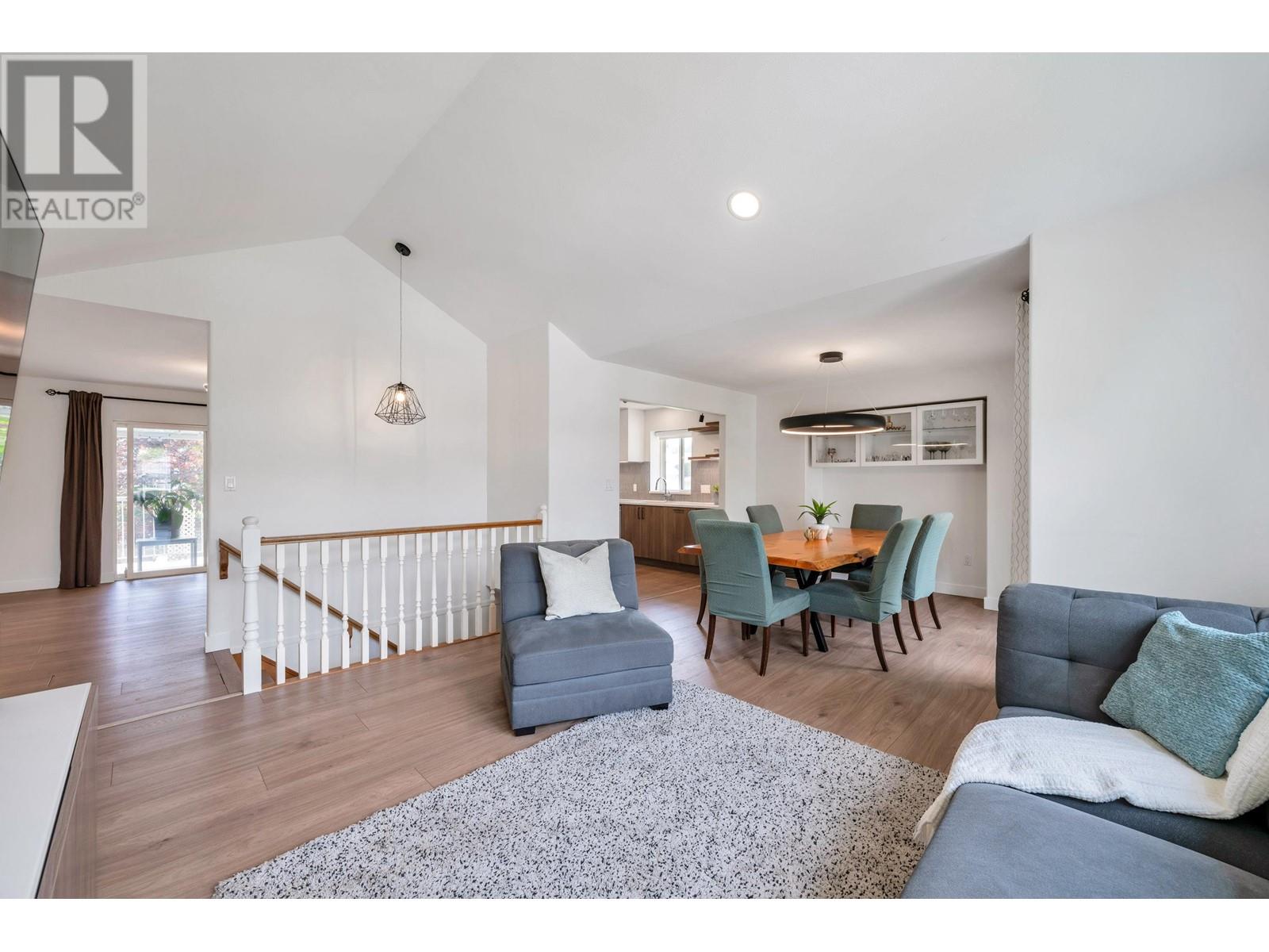 22324 126 Avenue, Maple Ridge, British Columbia  V2X 2X8 - Photo 12 - R3000612