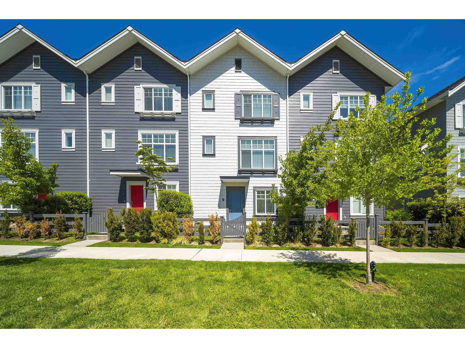 35 15489 99A AVENUE, surrey, British Columbia