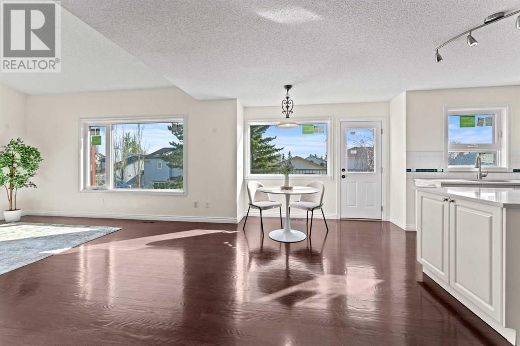 232 Hawkmount Close Nw, Calgary, Alberta  T3G 3Z4 - Photo 7 - A2217506