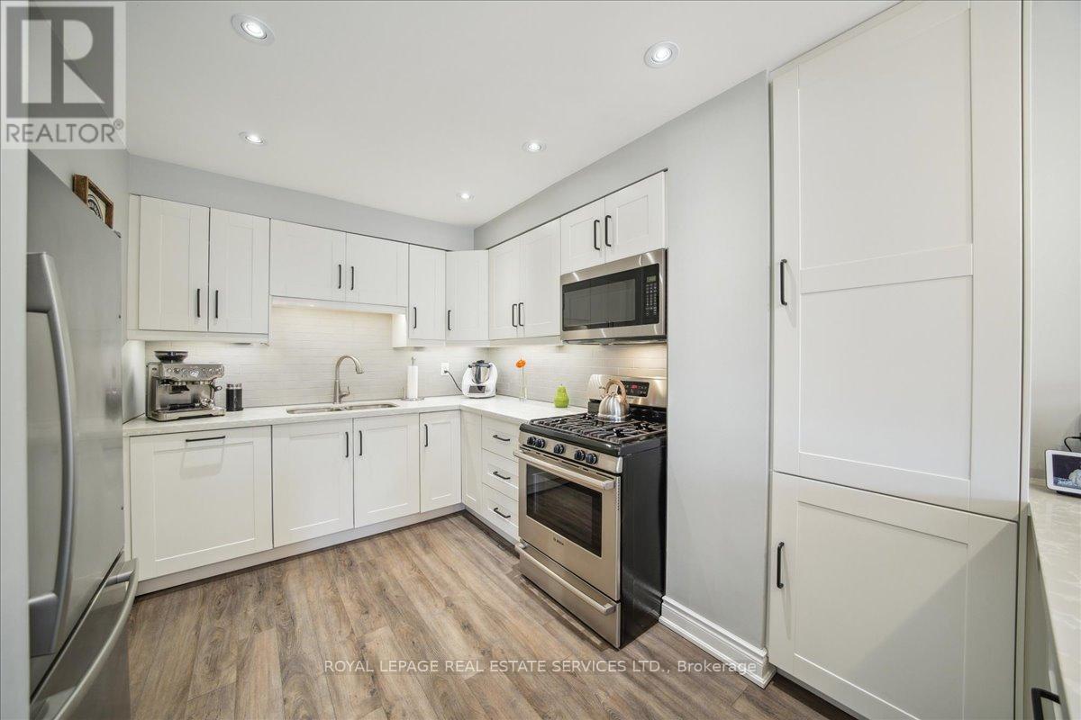 1 - 660 Oxford Road, Burlington (Roseland), Ontario  L7N 3M1 - Photo 15 - W12125945