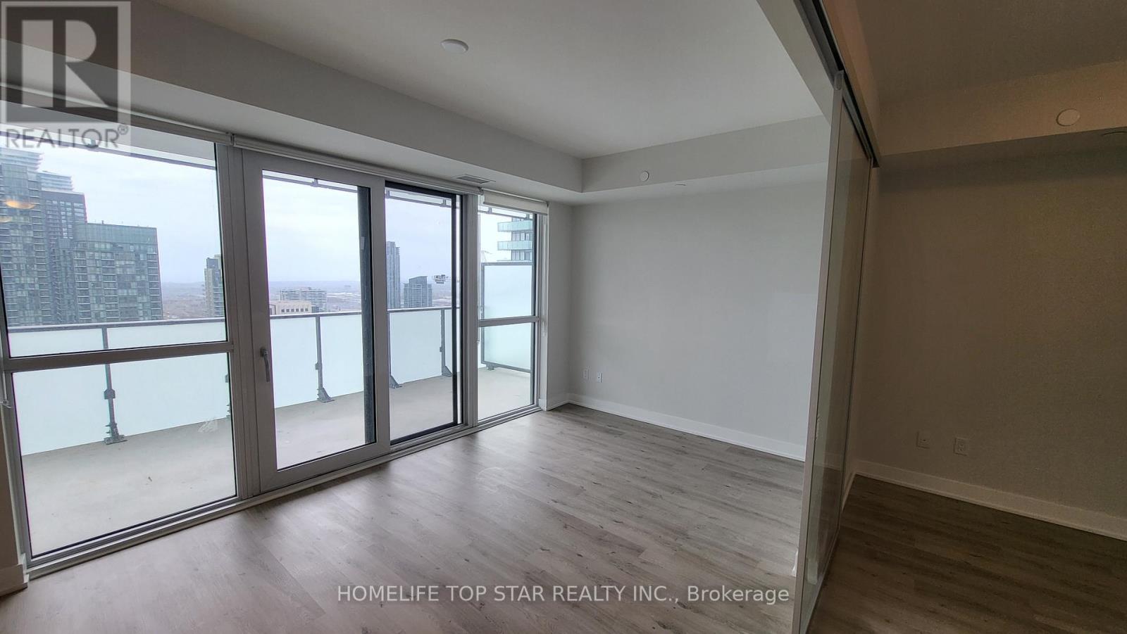 3204 - 430 Square One Drive, Mississauga, Ontario  L5B 3Y1 - Photo 14 - W12133885