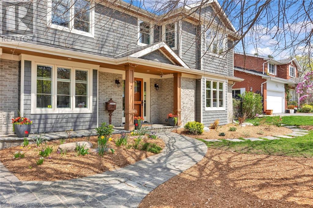 Property at 7 HUNTLEY Crescent image 3