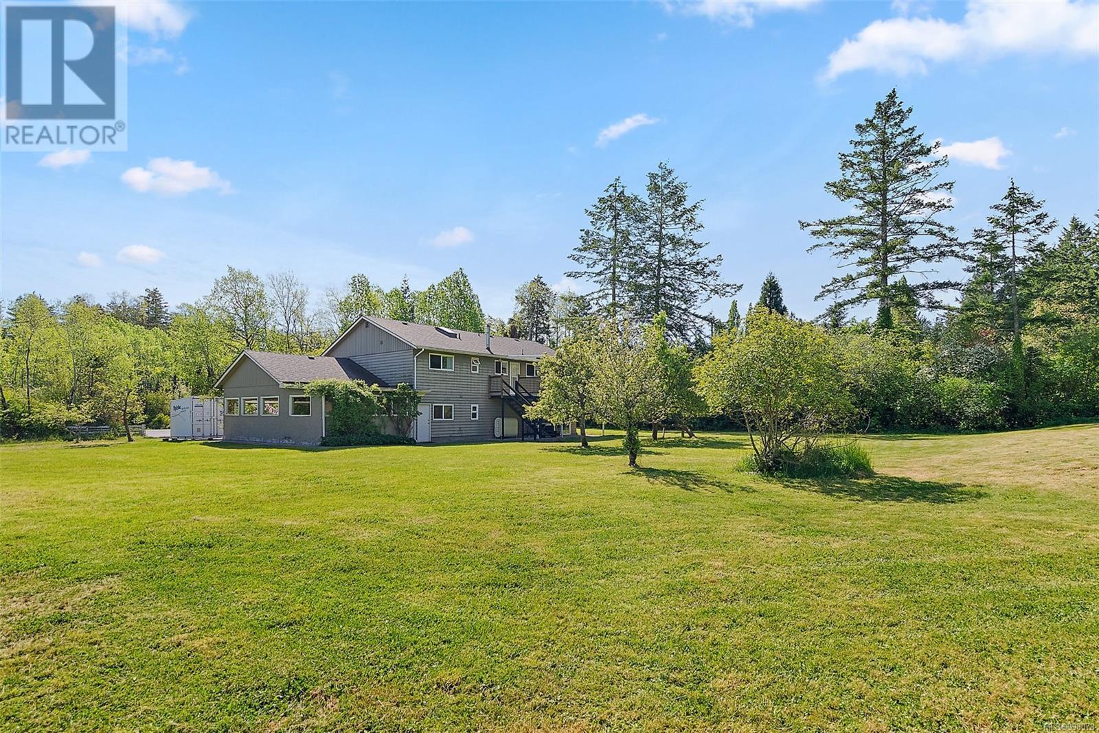 Property at 10814 Derrick Rd image 3
