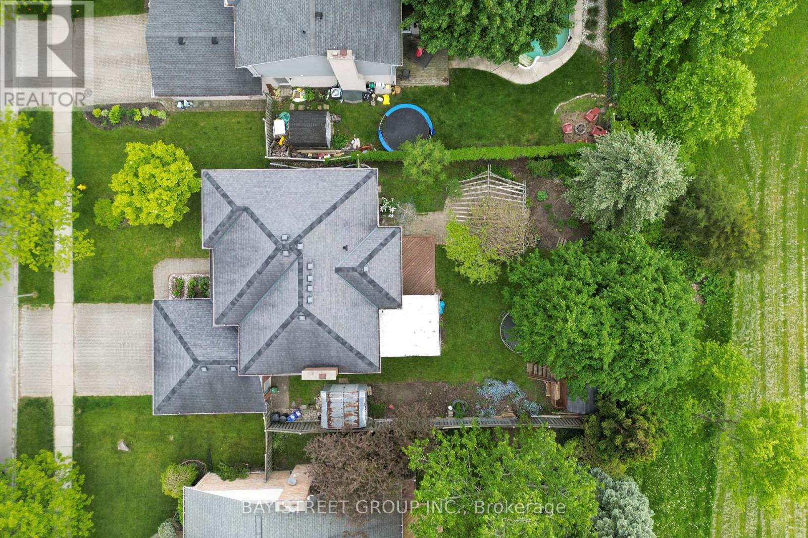 33 Repton Avenue, London North, Ontario  N5X 3G3 - Photo 2 - X12135770