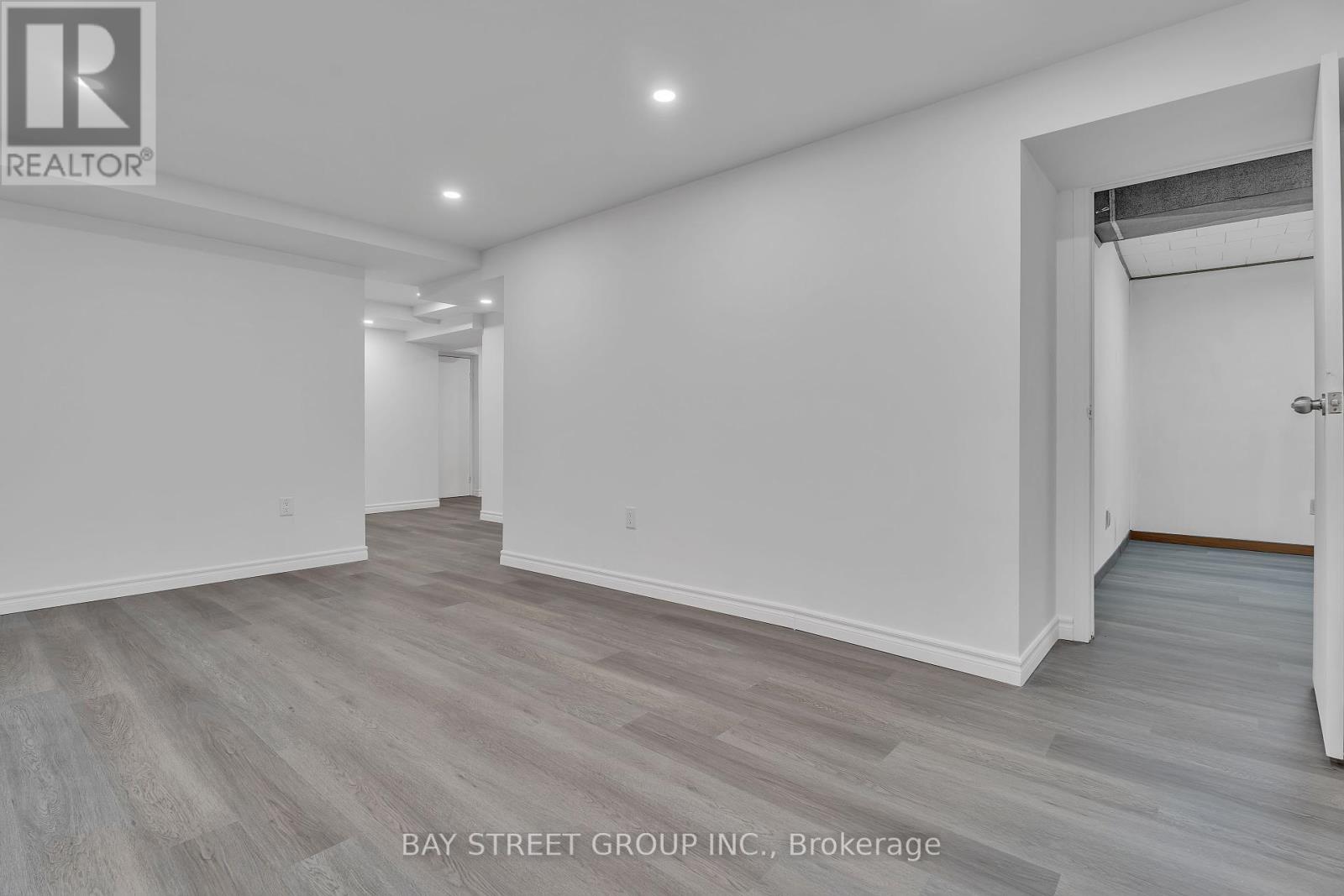 33 Repton Avenue, London North, Ontario  N5X 3G3 - Photo 37 - X12135770