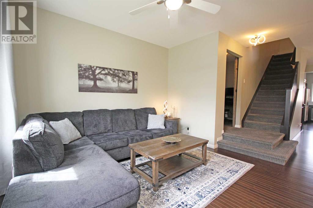 154 Marquis Common Se, Calgary, Alberta  T3M 1N7 - Photo 4 - A2210841