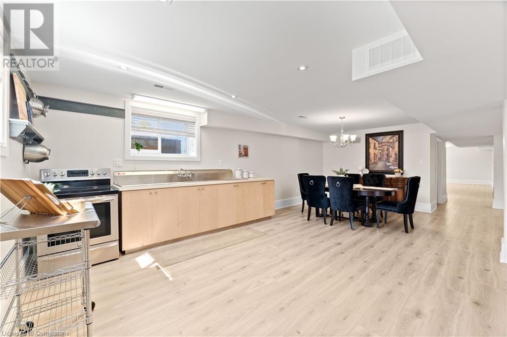 211 Lewis Road, Stoney Creek, Ontario  L8E 5G7 - Photo 34 - 40712617