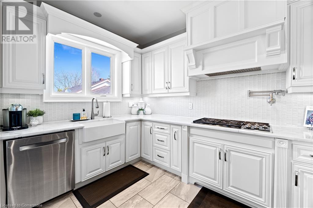211 Lewis Road, Stoney Creek, Ontario  L8E 5G7 - Photo 10 - 40712617