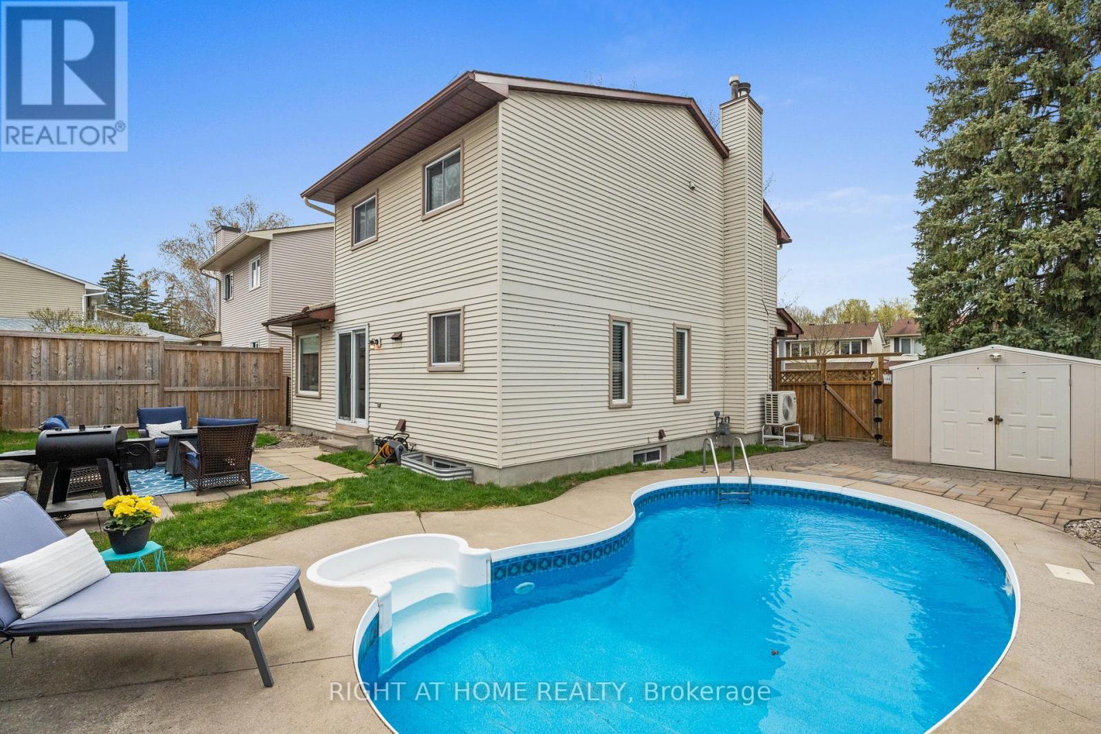 818 Gadwell Crescent, Ottawa, Ontario  K1E 2L1 - Photo 32 - X12135836