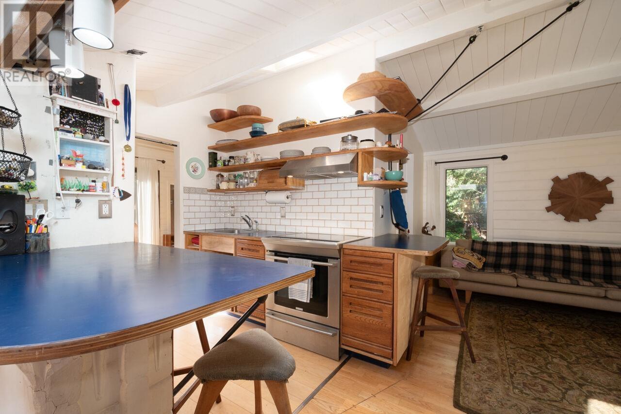 1467 Tunstall Boulevard, Bowen Island, British Columbia  V0N 1G2 - Photo 11 - R3000672