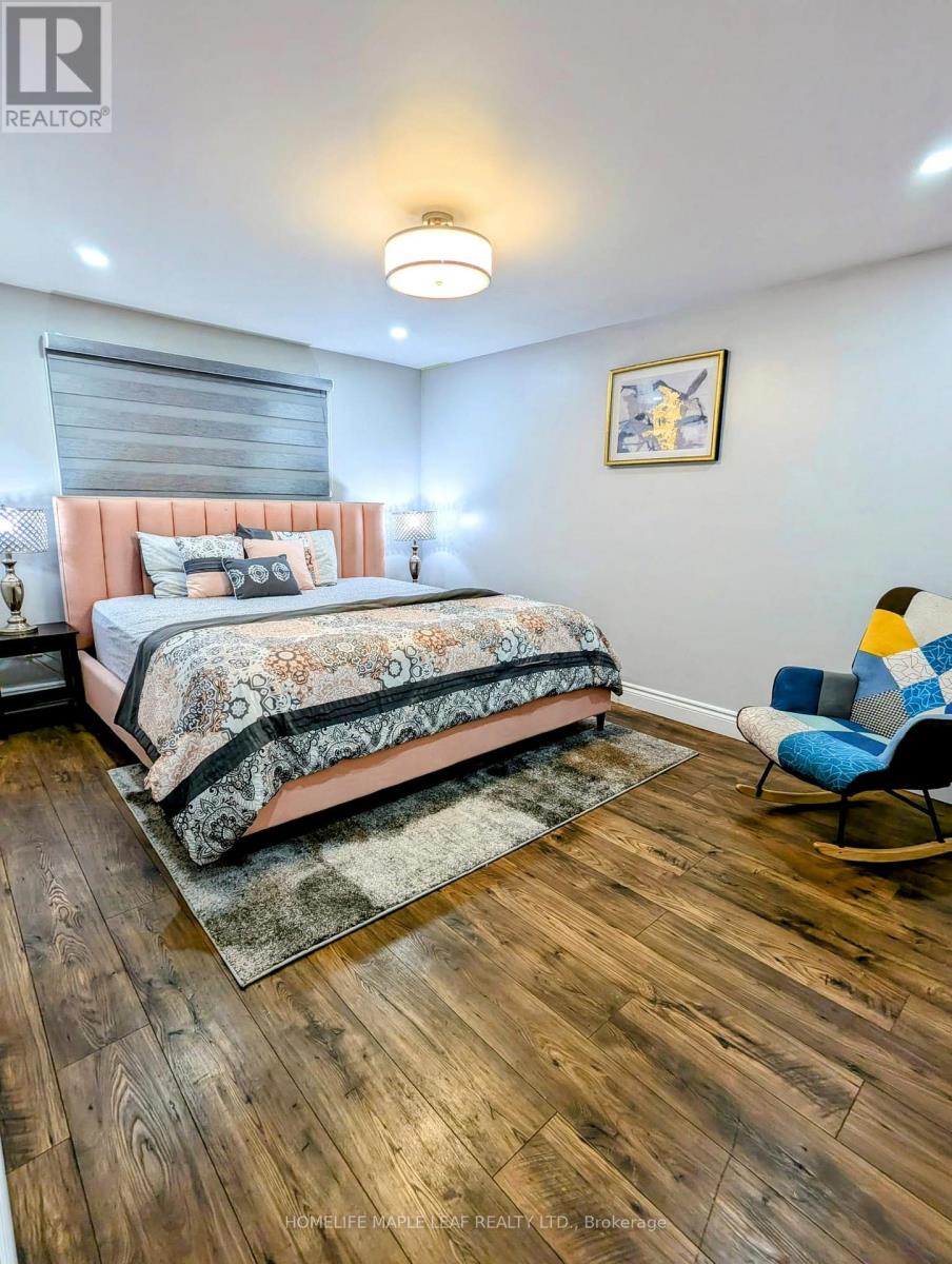 261 Overlea Drive, Kitchener, Ontario  N2M 1T7 - Photo 12 - X12128812