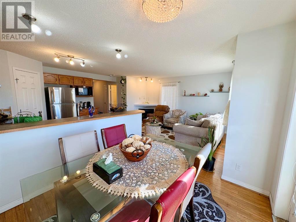 102 Hidden Creek Rise Nw, Calgary, Alberta  T3A 6L5 - Photo 19 - A2209203