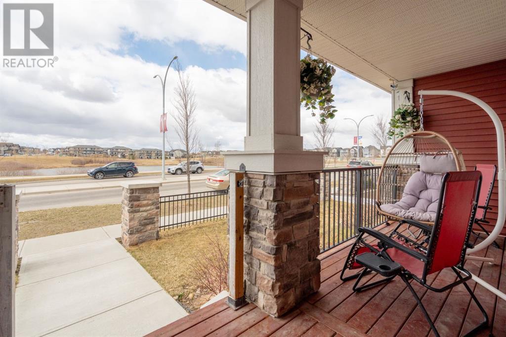 6 Reynolds Gate Sw, Airdrie, Alberta  T4B 4K9 - Photo 2 - A2213189