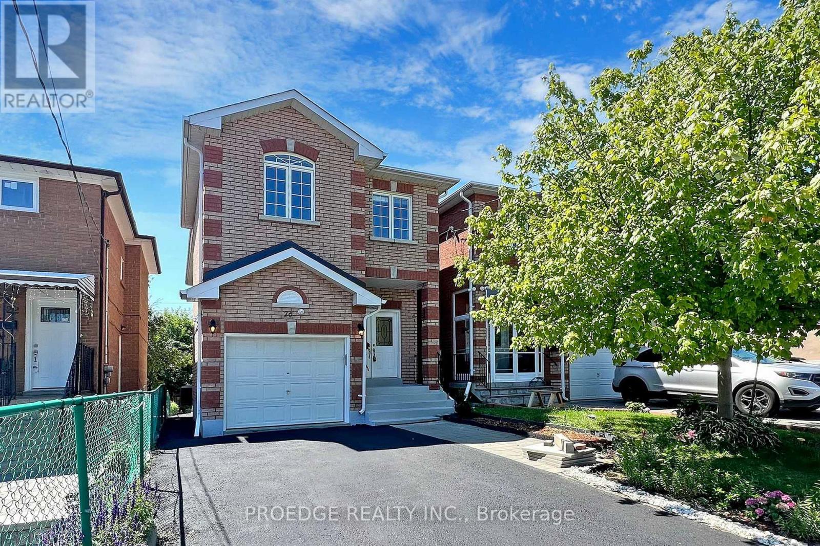 26 AYLESWORTH AVENUE, toronto (birchcliffe-cliffside), Ontario