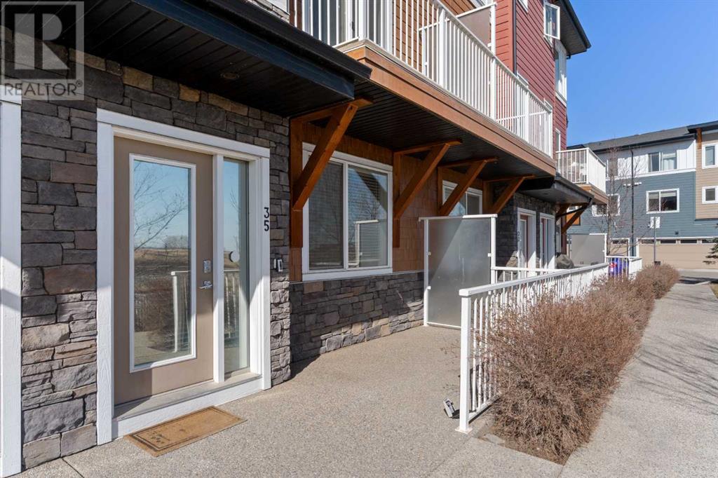 35, 111 Rainbow Falls Gate, Chestermere, Alberta  T1X 0Z5 - Photo 3 - A2209556