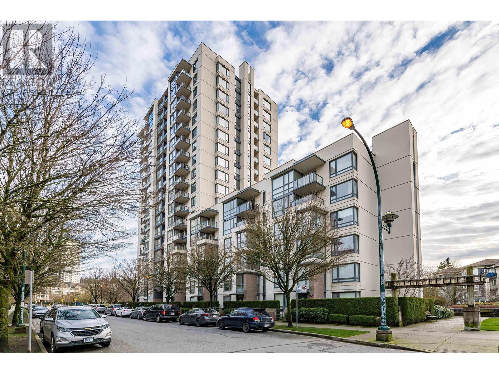 1106 3588 CROWLEY DRIVE, Vancouver, British Columbia
