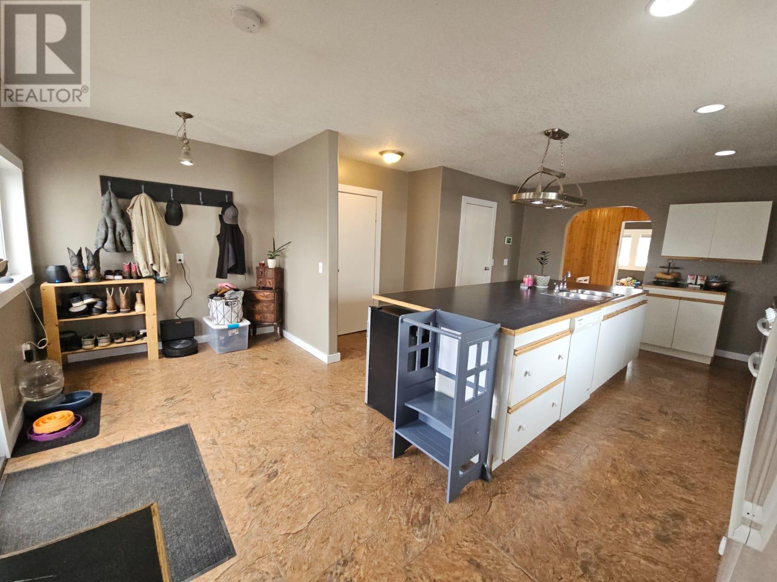 4748 Nicholson Road, Chetwynd, British Columbia  V0C 1J0 - Photo 18 - 10344085