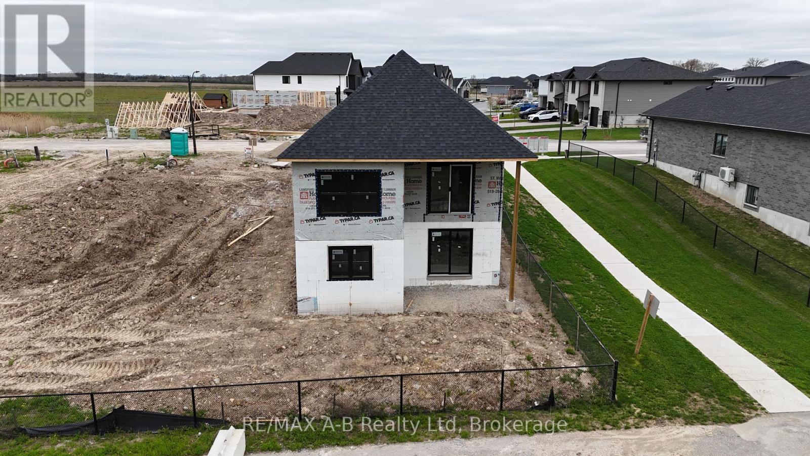 144 Hooper Street, St. Marys, Ontario  N4X 0C1 - Photo 3 - X12111999