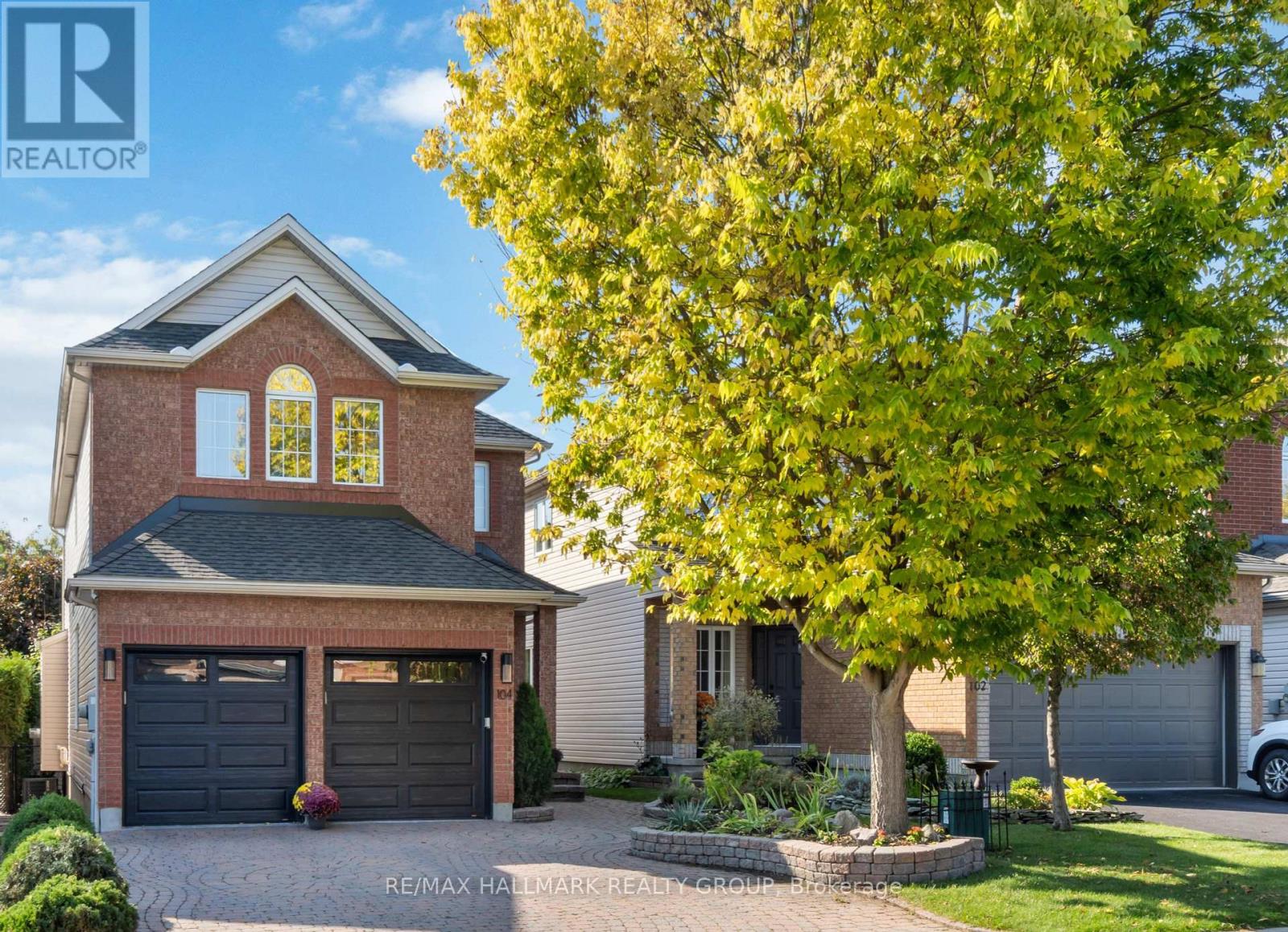 Property at 104 MEADOWCROFT CRESCENT image 3