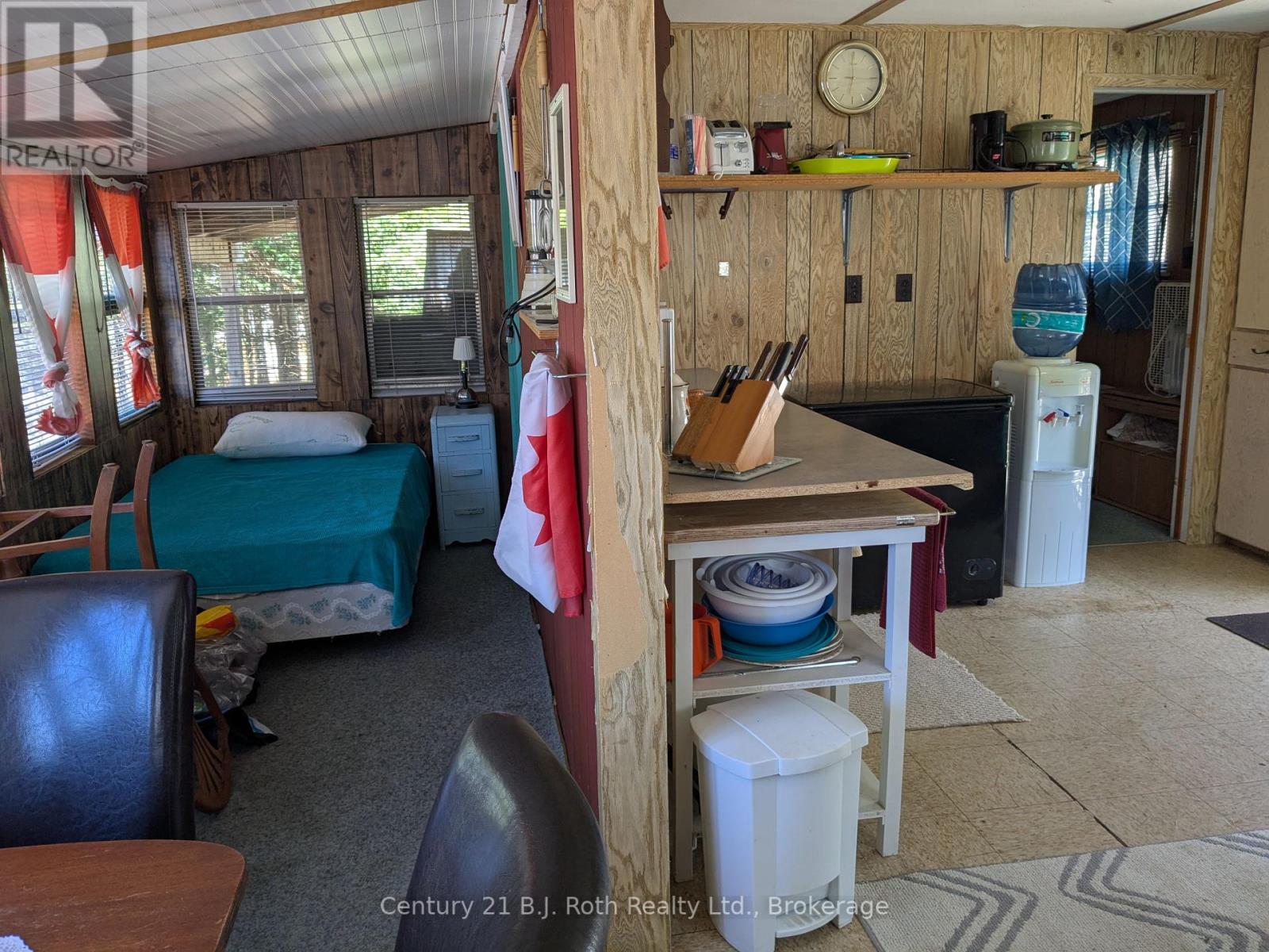 16 Machar Point, South River, Ontario  P0A 1X0 - Photo 28 - X12107091